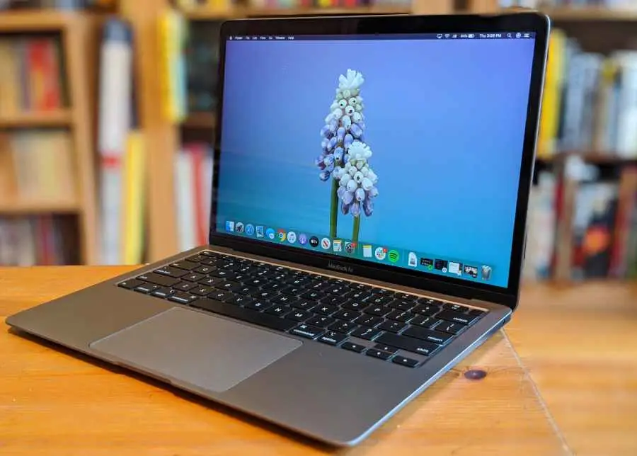 MacBook-2020-Availability