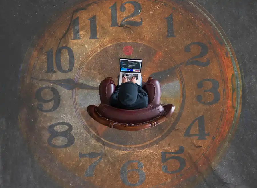 offshore-clock