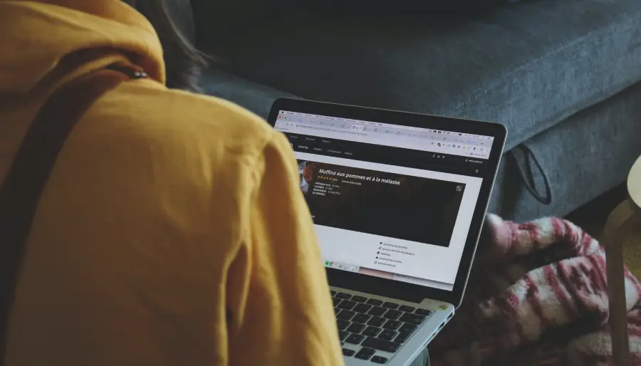 laptop-internet-browsing