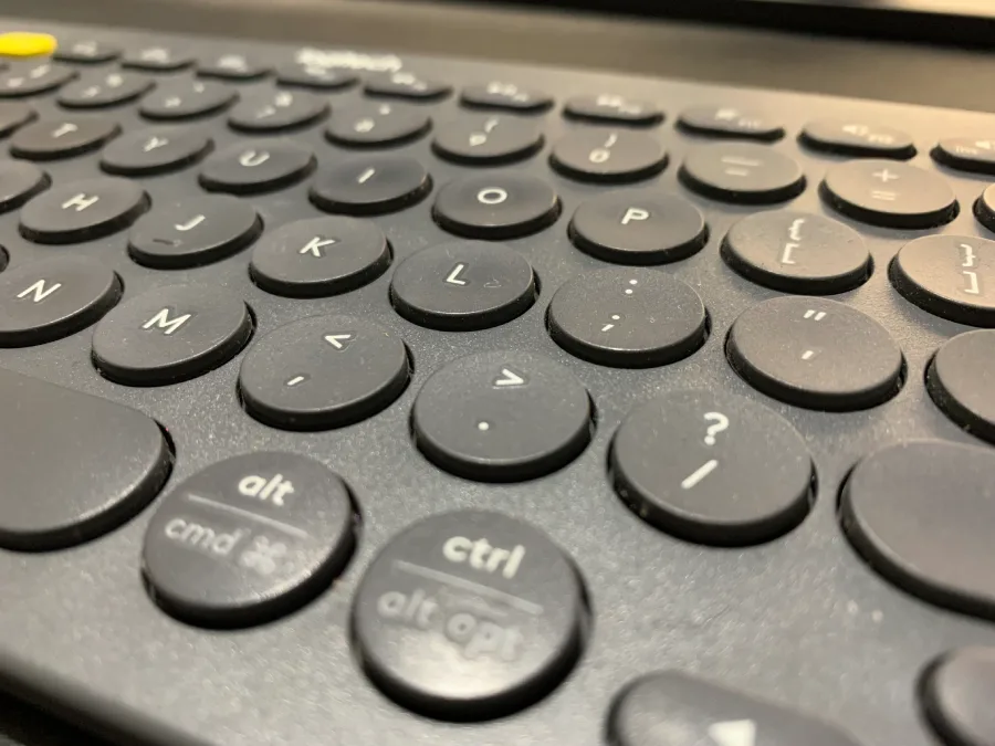 Logitech-K380-Close-keys